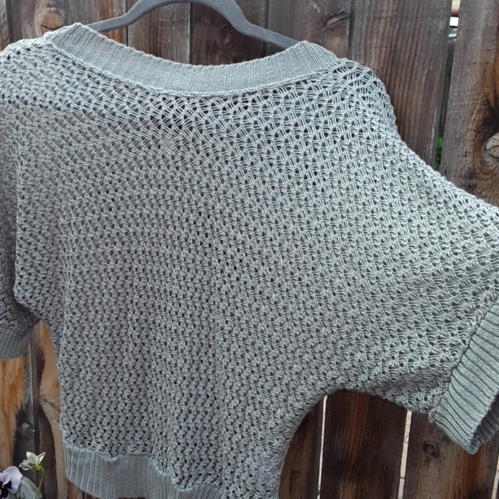 Top - Picture 3 of 4